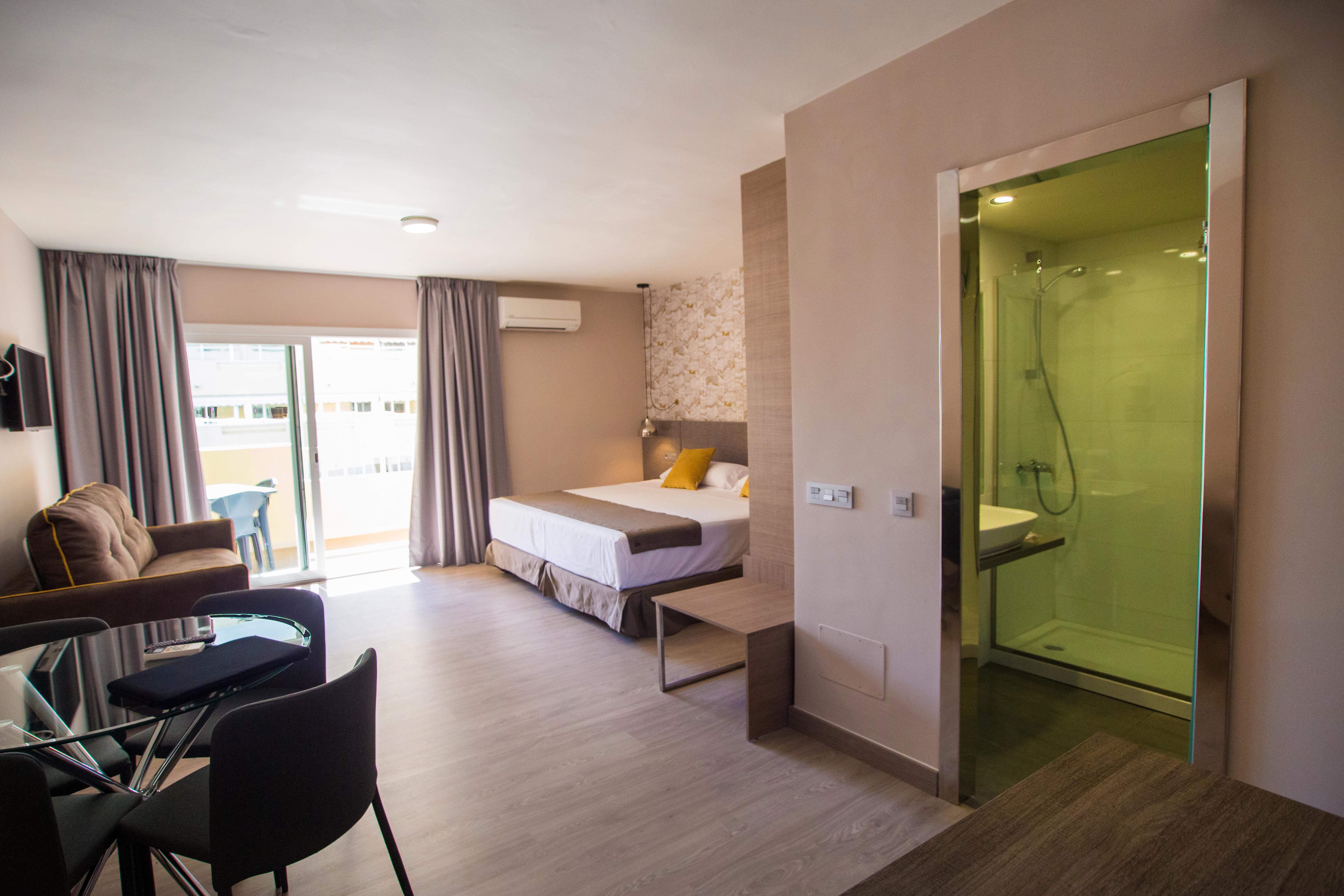 Ona Marbella Inn エクステリア 写真